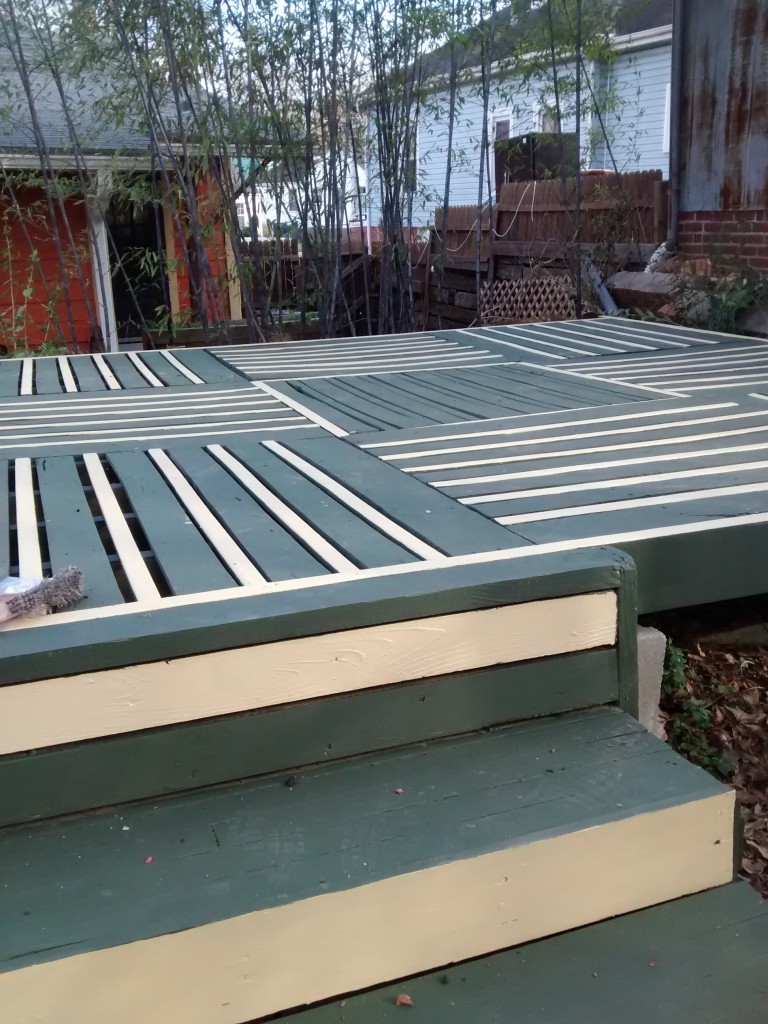 DIY Pallet Deck